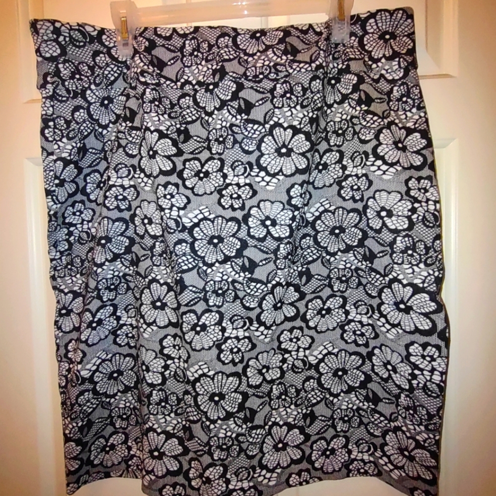 Pencil skirt